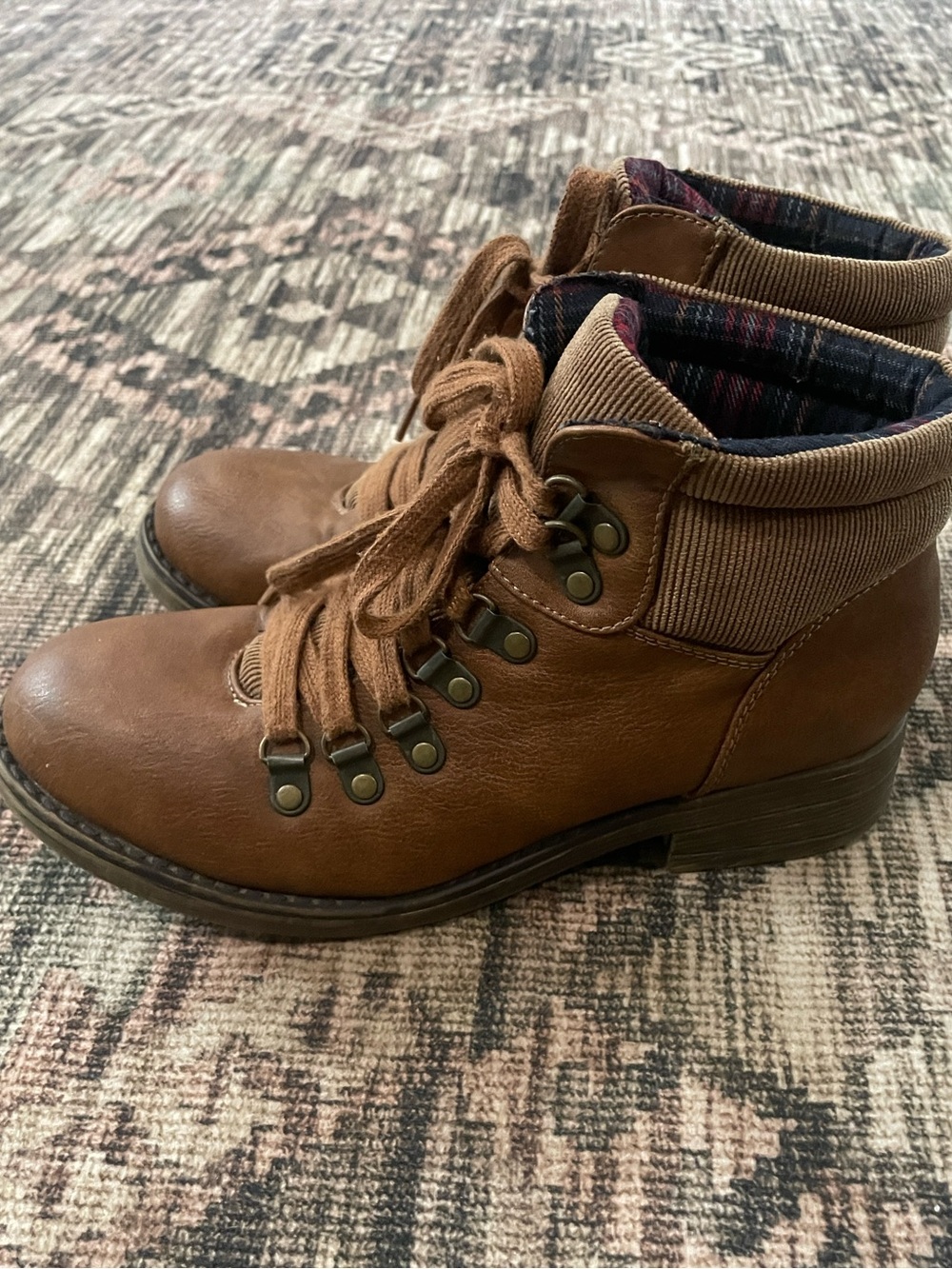 Women’s Gorpcore Tan Leather Lace-Up Hiking Boots